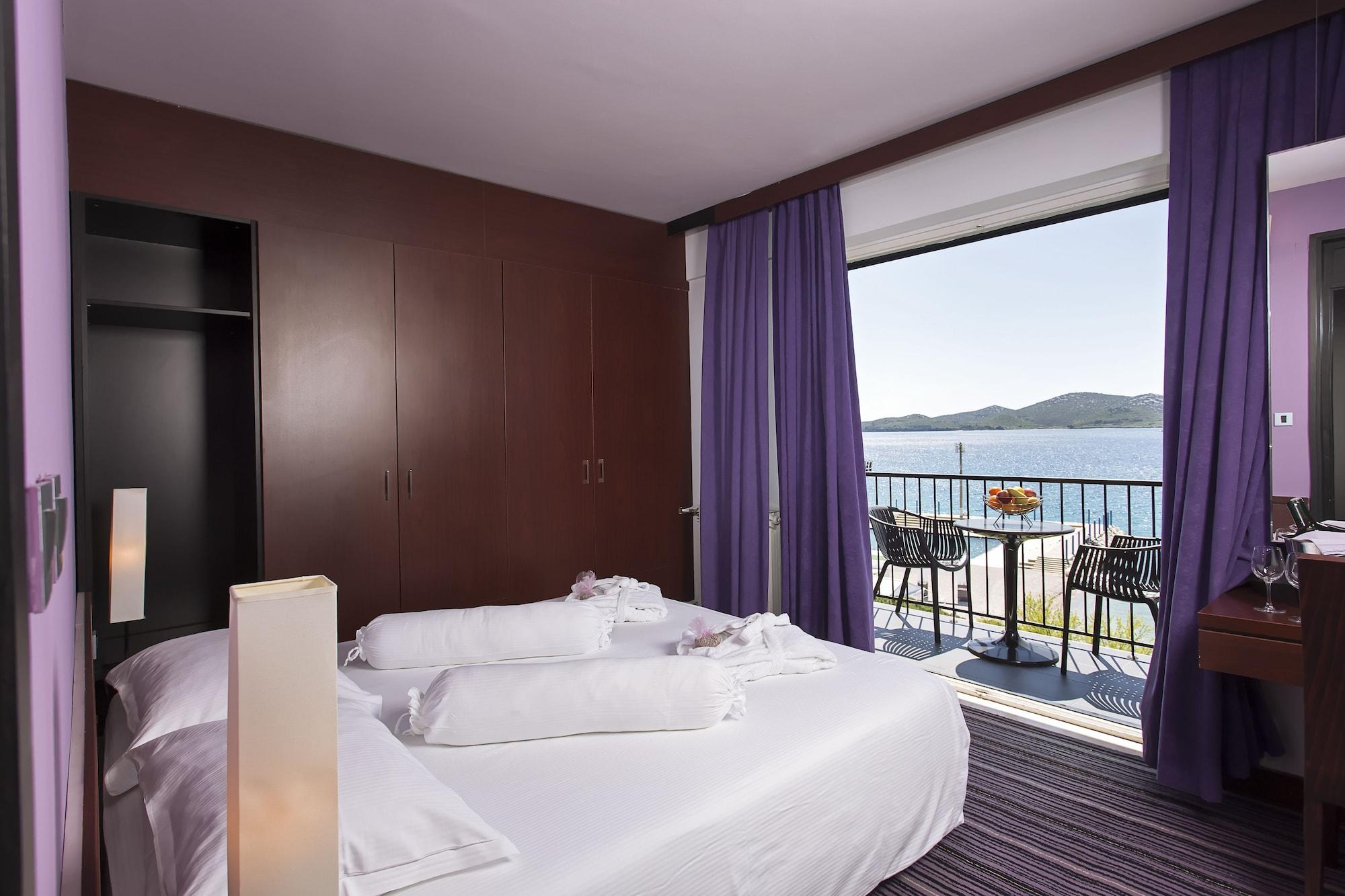 Hotel Adriatic Biograd Na Moru Exterior foto